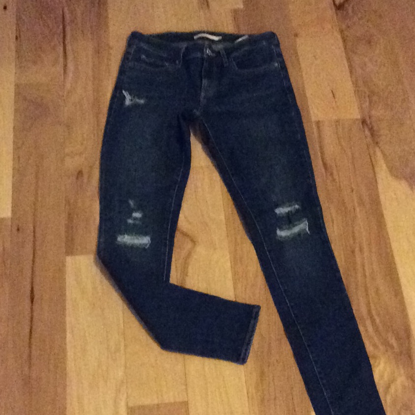 711 Skinny Levis